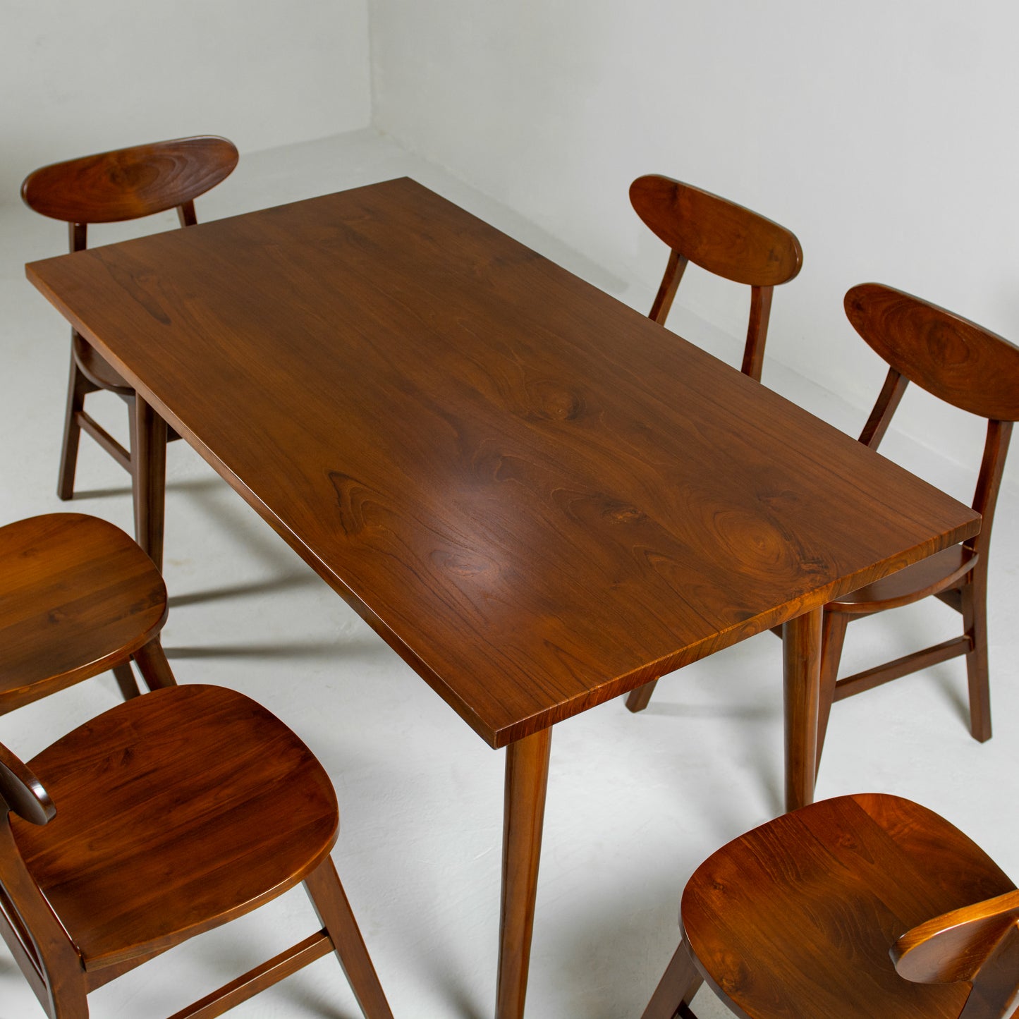 6 seater dinning table