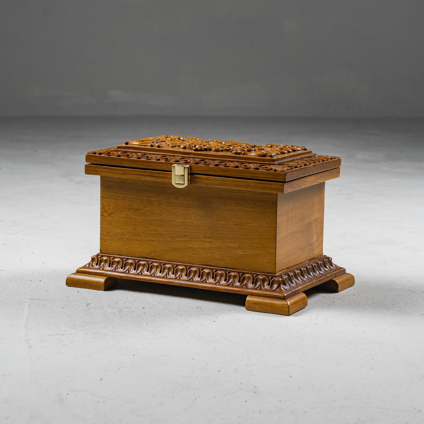 Wooden box